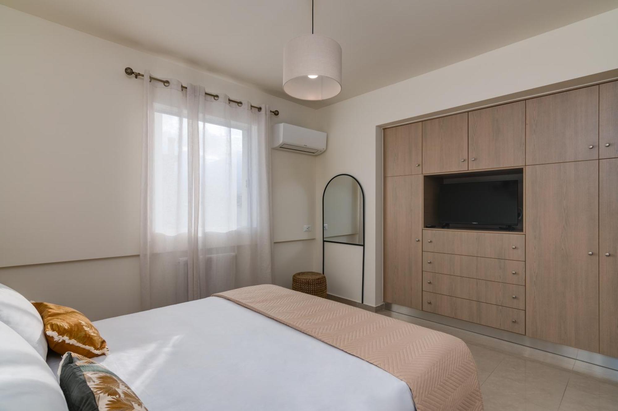Oikies Luxury Apartments With Private Free Parking Area Агиос-Николаос Экстерьер фото