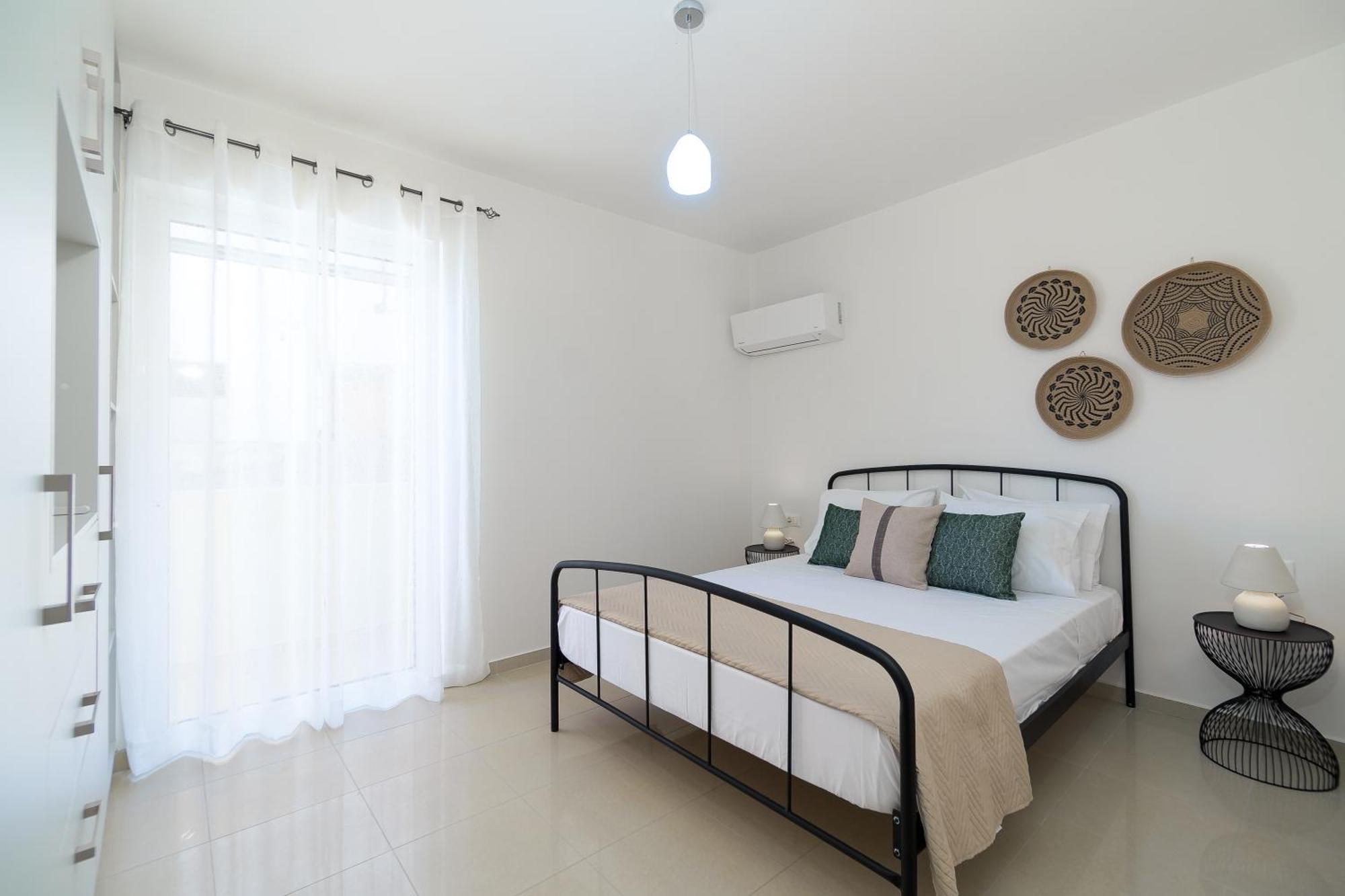 Oikies Luxury Apartments With Private Free Parking Area Агиос-Николаос Номер фото